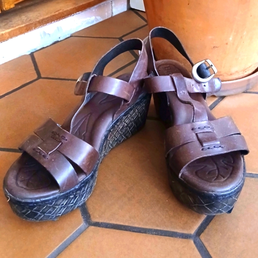 Born Menuda Basketweave Platform Sandals